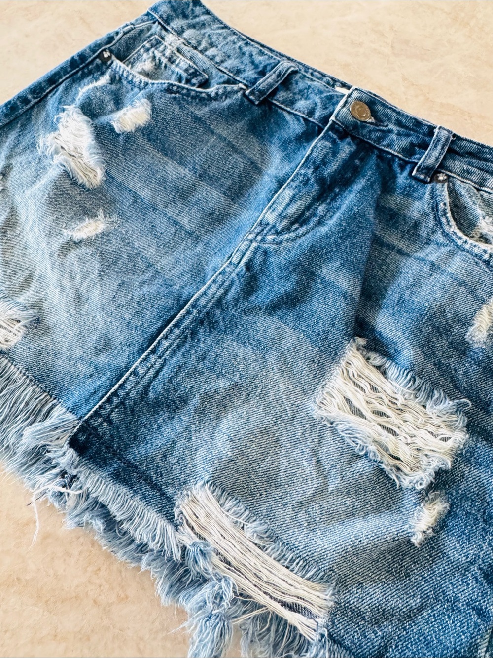 We The Free Distressed Denim Mini Skirt Frayed Hem Blue Jean Size 8